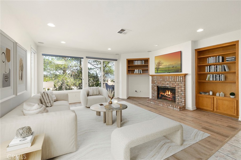 37962 Sky High Drive