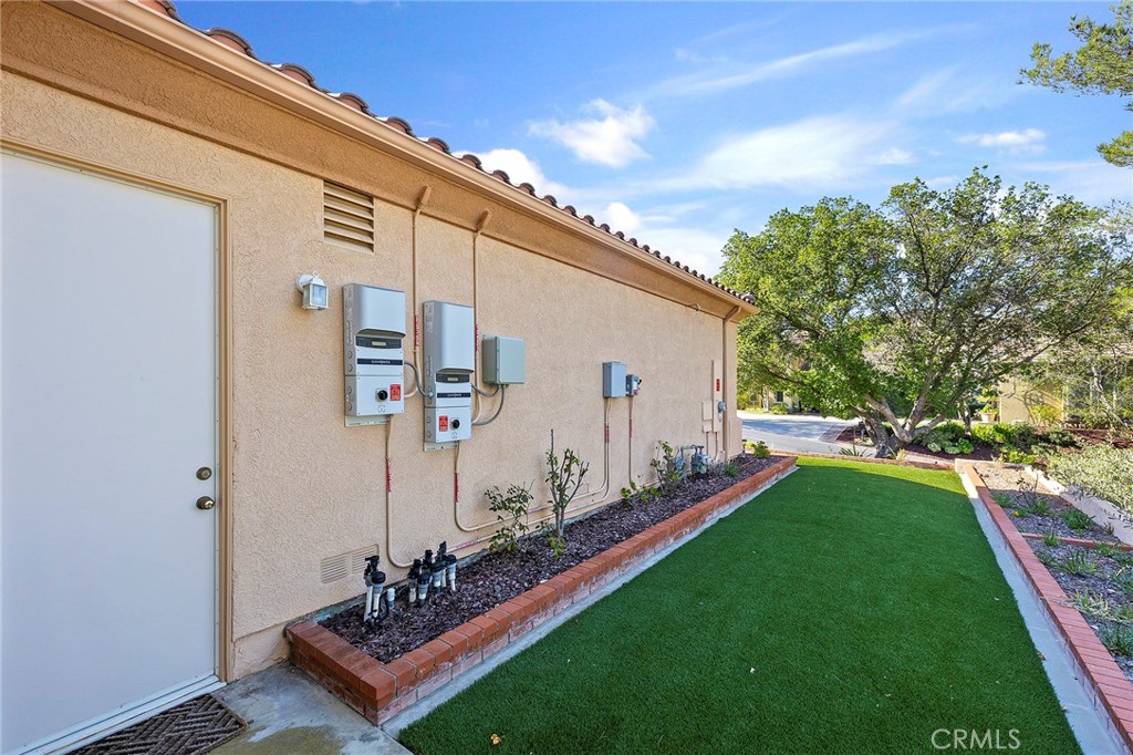 37962 Sky High Drive