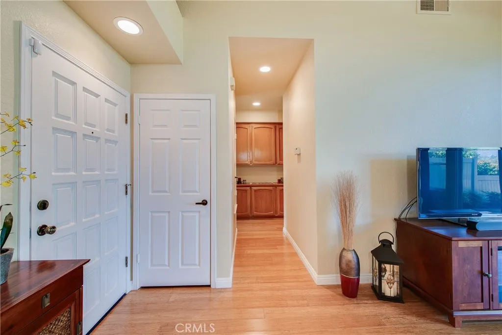 15752 Via Calanova