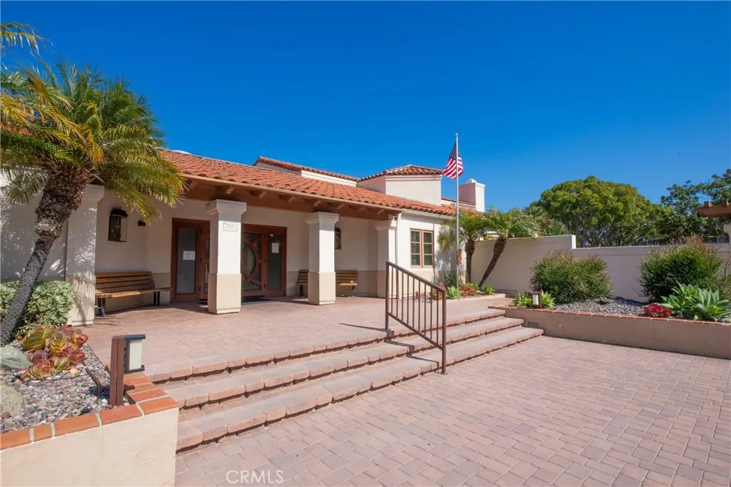 15752 Via Calanova