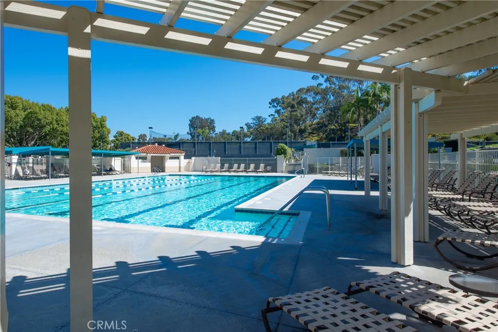 15752 Via Calanova