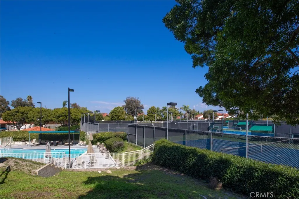 15752 Via Calanova