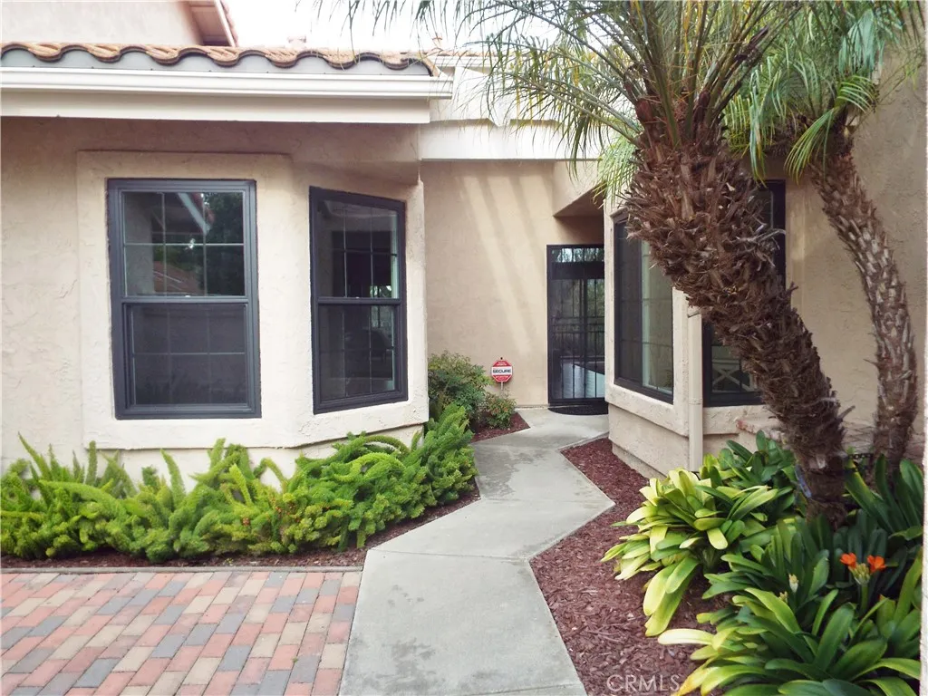 15752 Via Calanova