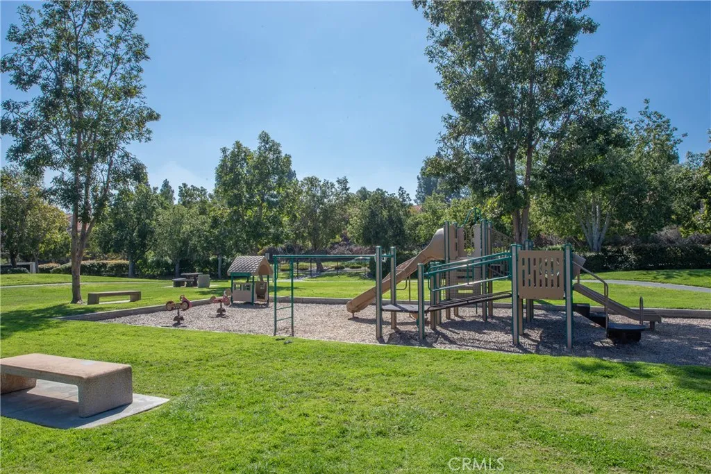 15752 Via Calanova