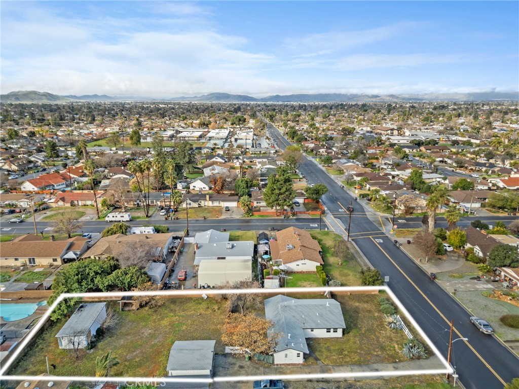 41283 Whittier Avenue