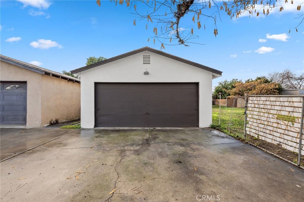 41283 Whittier Avenue