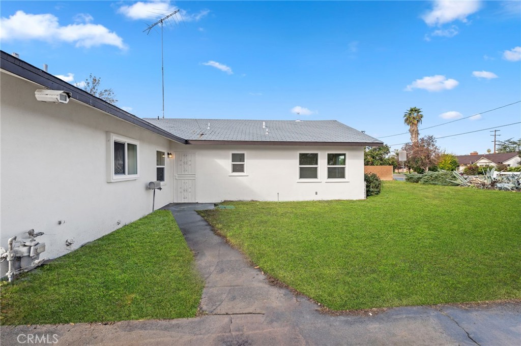 41283 Whittier Avenue