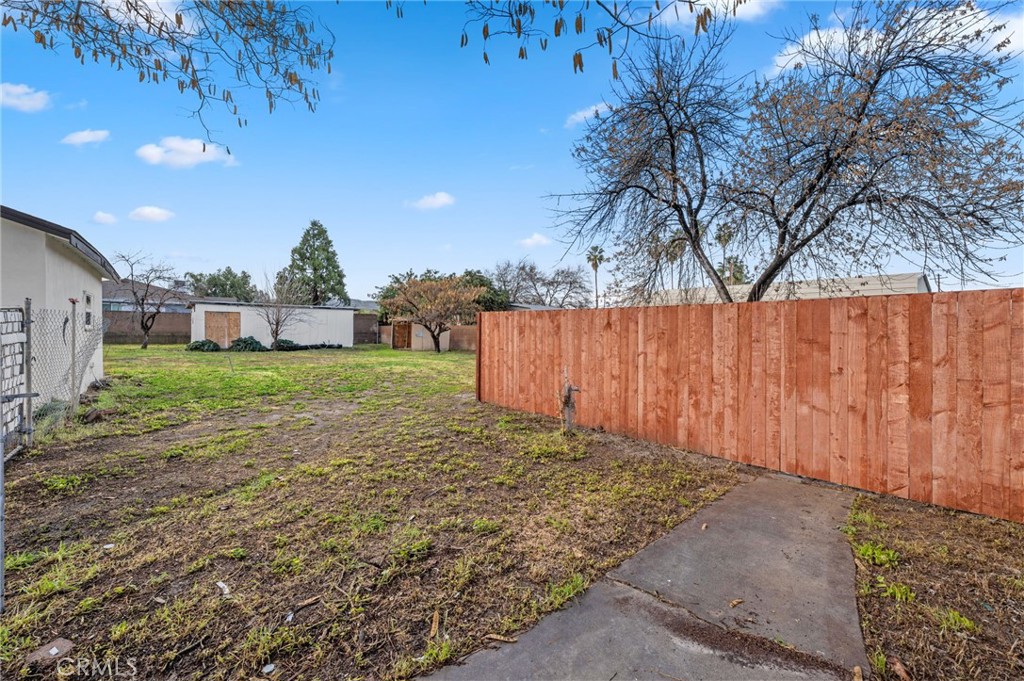 41283 Whittier Avenue