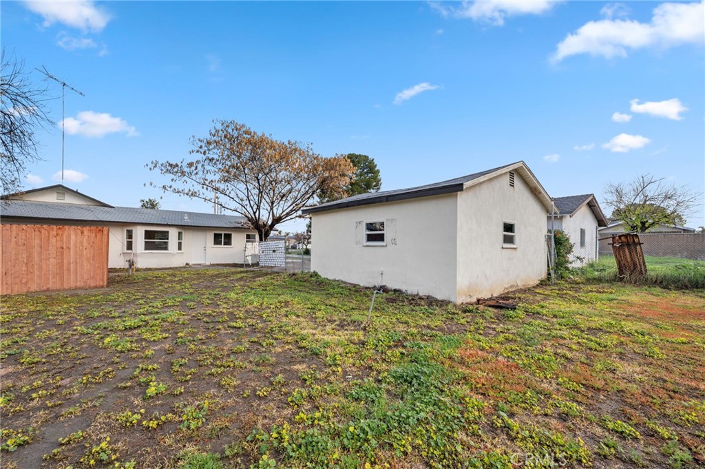 41283 Whittier Avenue