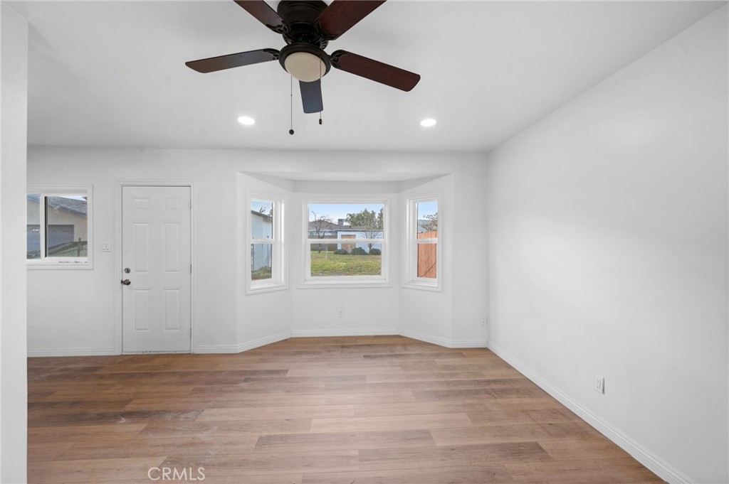 41283 Whittier Avenue