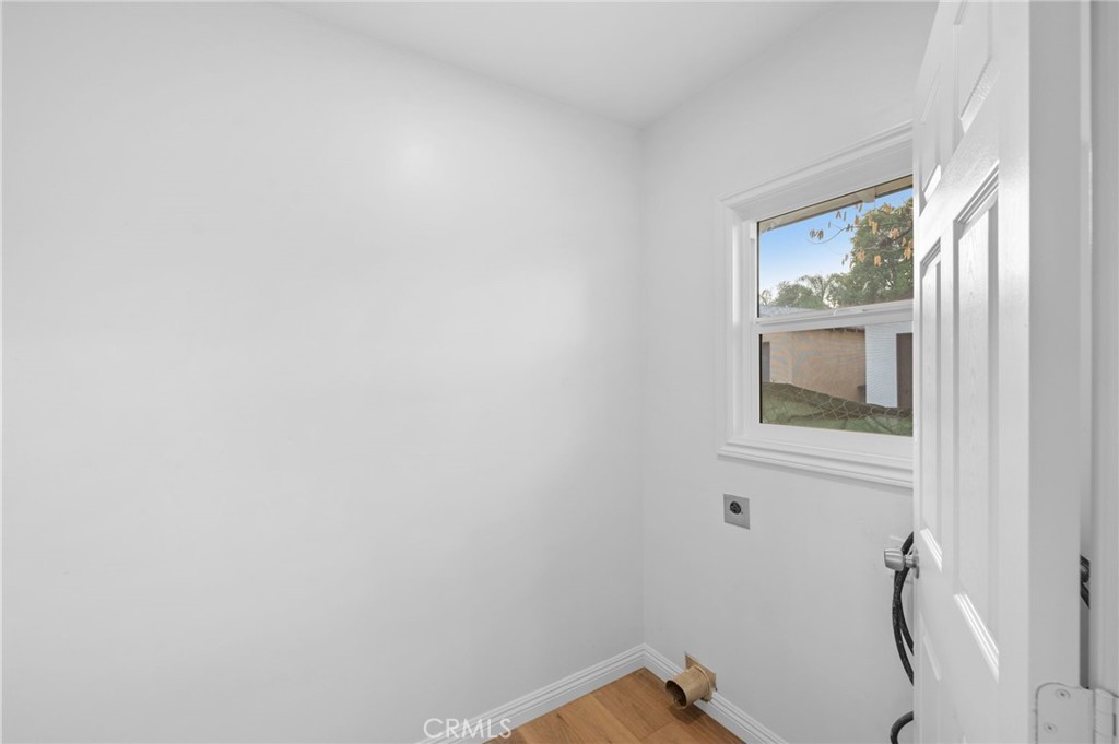 41283 Whittier Avenue