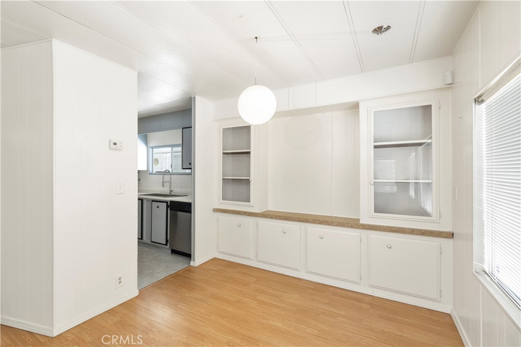 1625 W Johnston Avenue