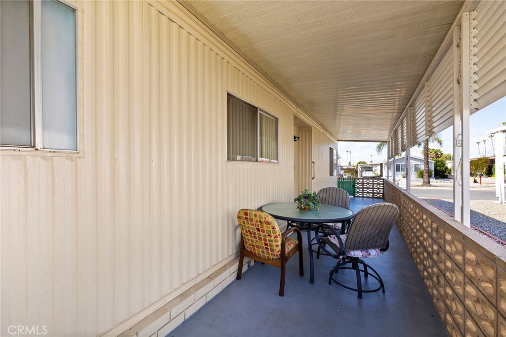 1625 W Johnston Avenue