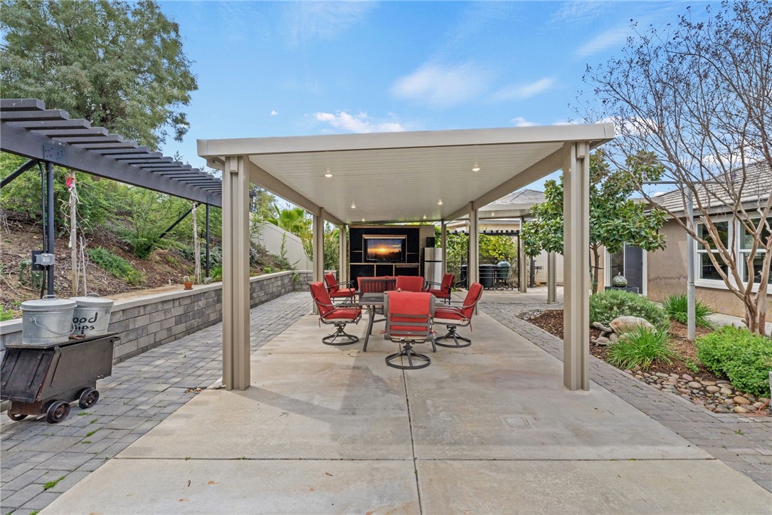 31814 Livingston Street