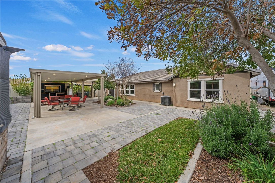 31814 Livingston Street