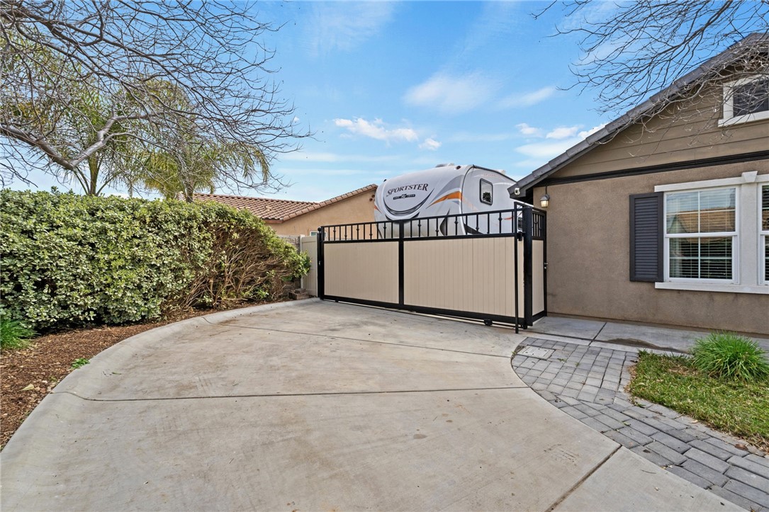 31814 Livingston Street