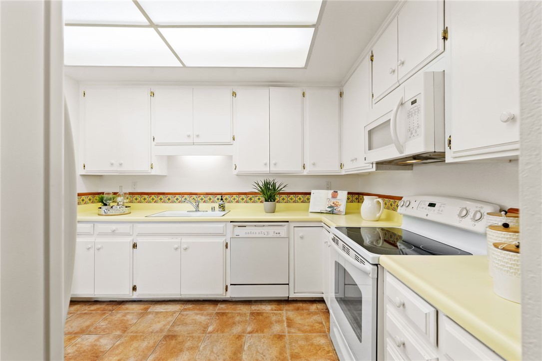 28219 Paseo Grande Drive