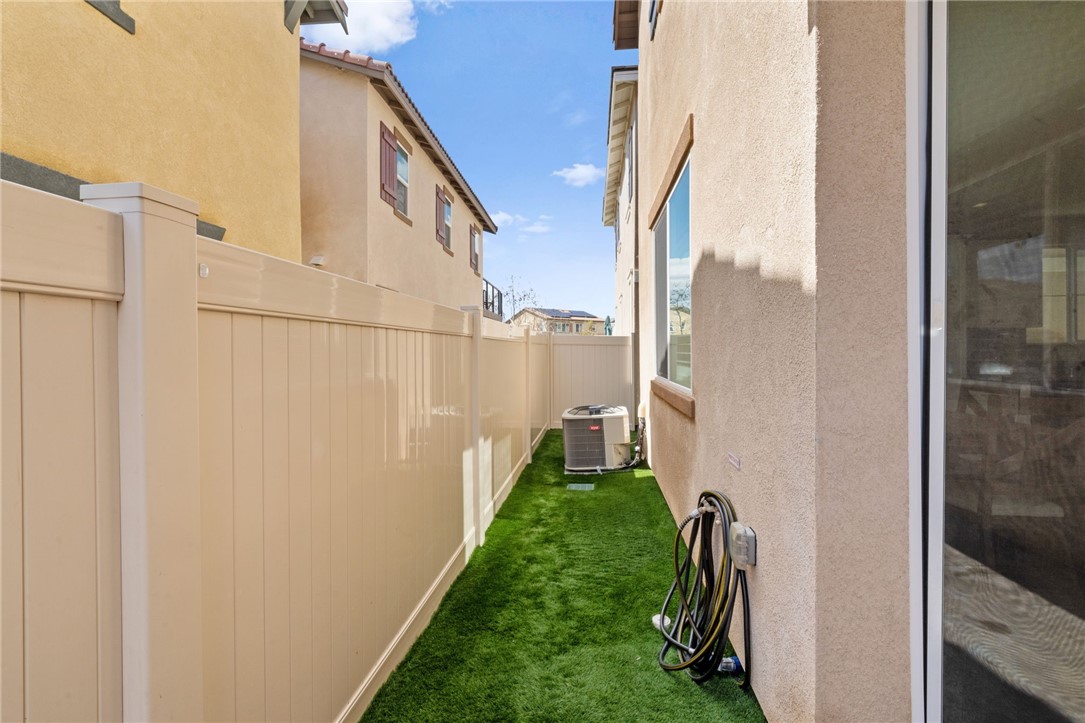 41461 Winterberry Street