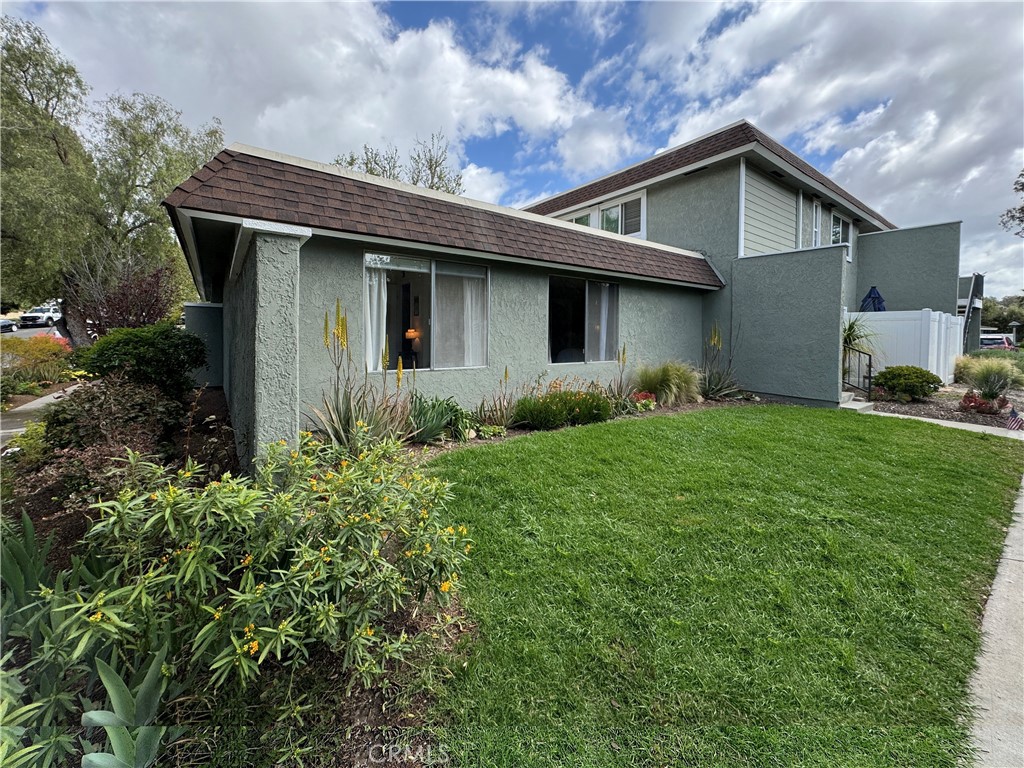 23082 Via Pimiento E1