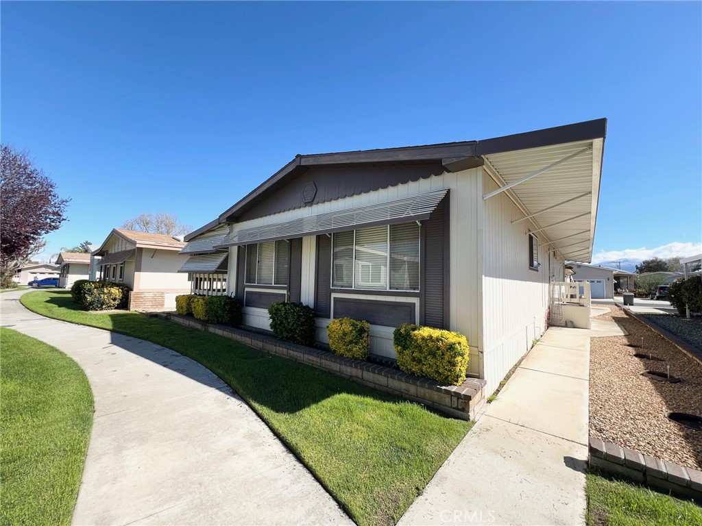 1229 Yellowood Drive