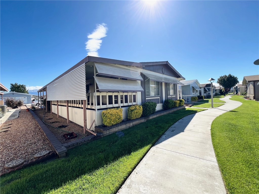 1229 Yellowood Drive