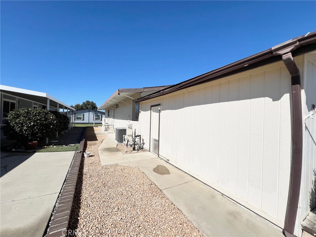 1229 Yellowood Drive