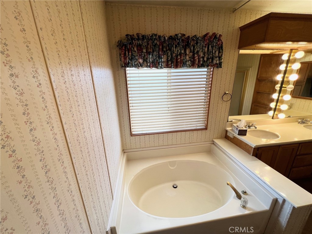 1229 Yellowood Drive