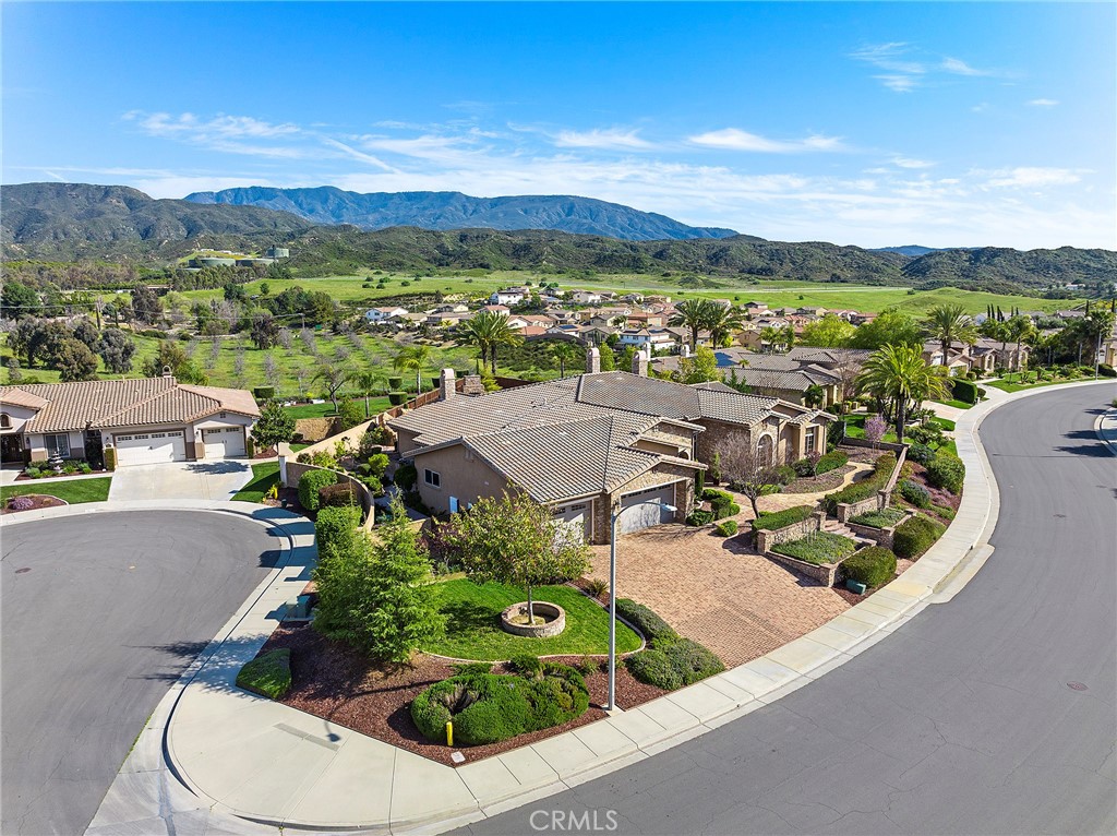 44884 Frogs Leap Street