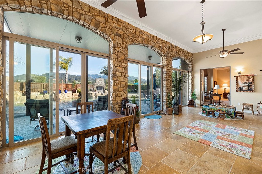 44884 Frogs Leap Street