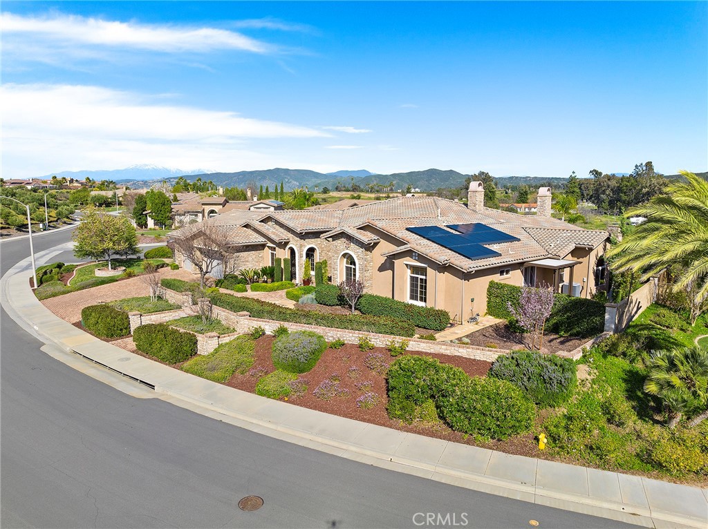 44884 Frogs Leap Street