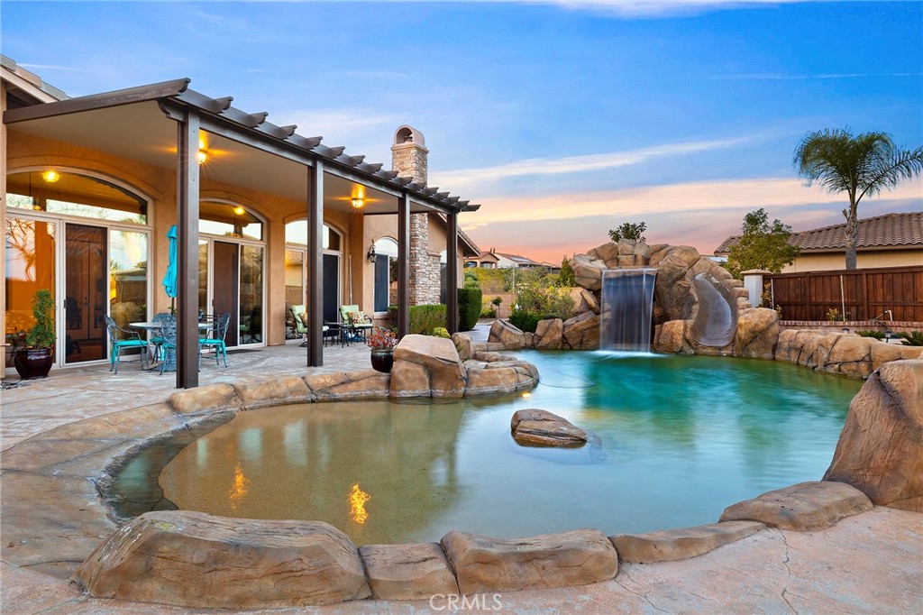 44884 Frogs Leap Street