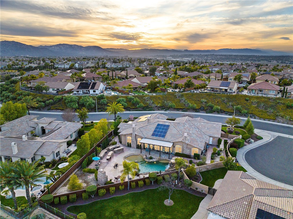 44884 Frogs Leap Street