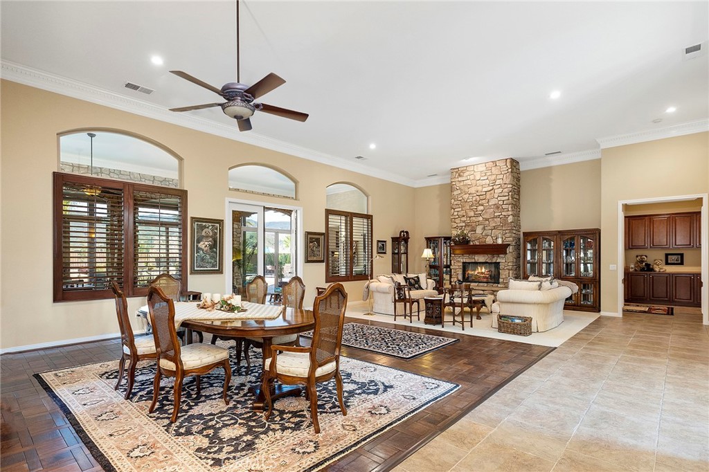 44884 Frogs Leap Street