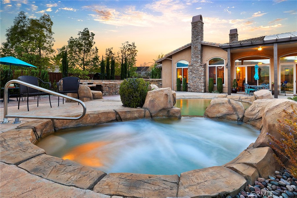 44884 Frogs Leap Street