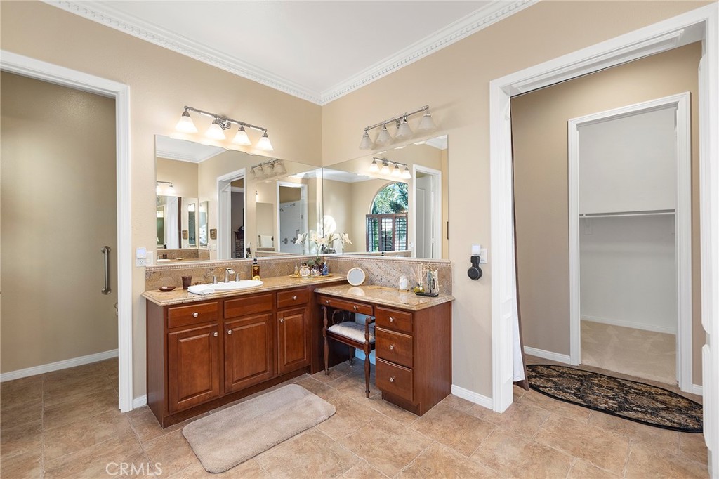 44884 Frogs Leap Street