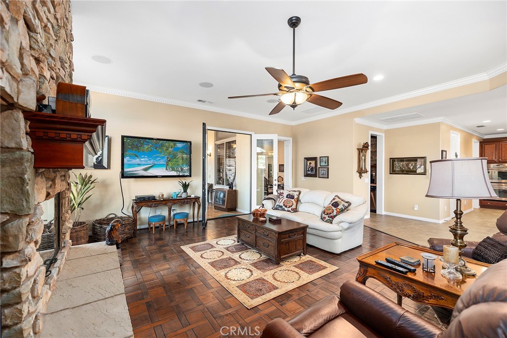 44884 Frogs Leap Street