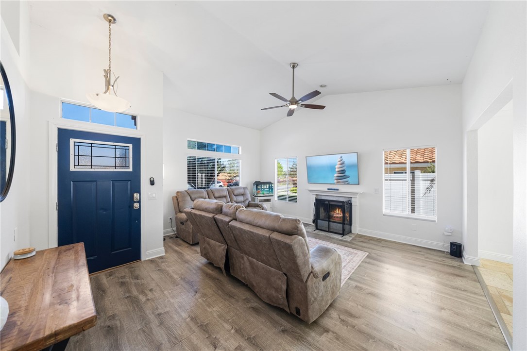 40530 Chantilly Circle