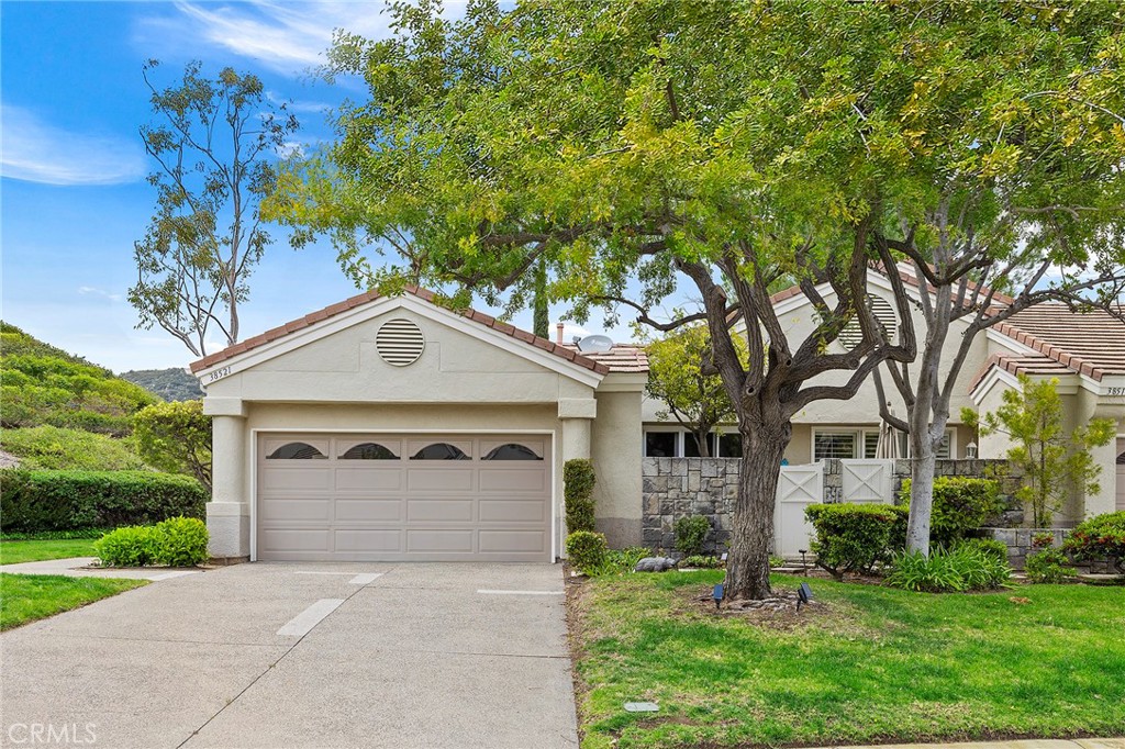 38521 Glen Abbey Lane