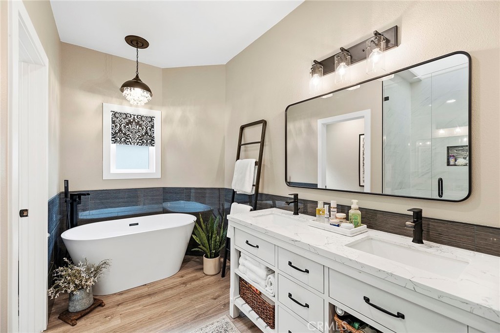 38521 Glen Abbey Lane