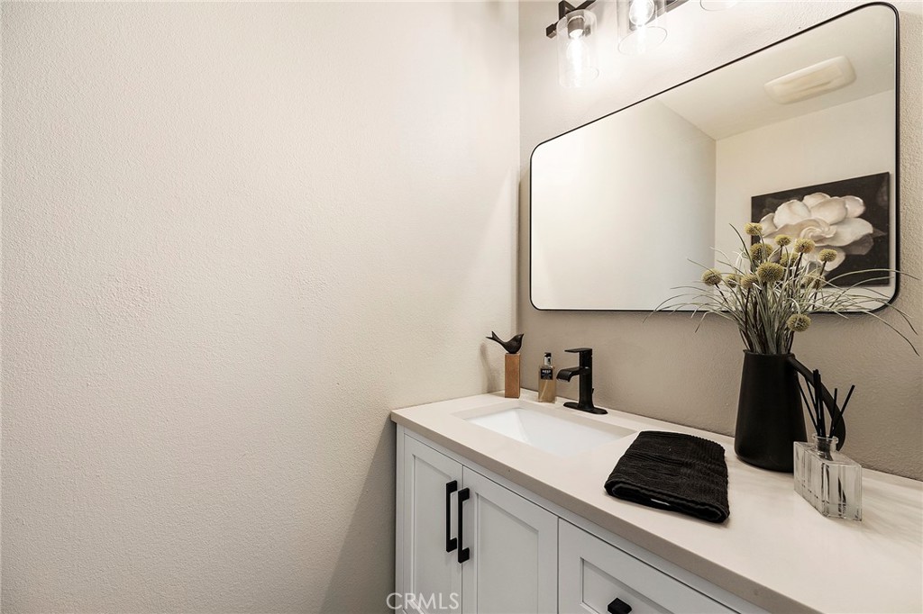 38521 Glen Abbey Lane