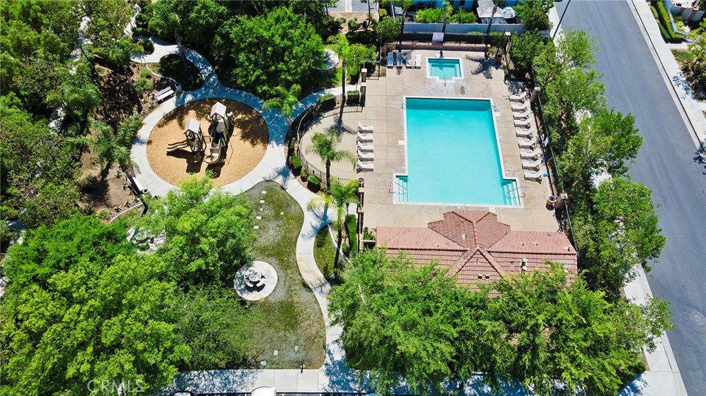 35724 Kittentails Lane