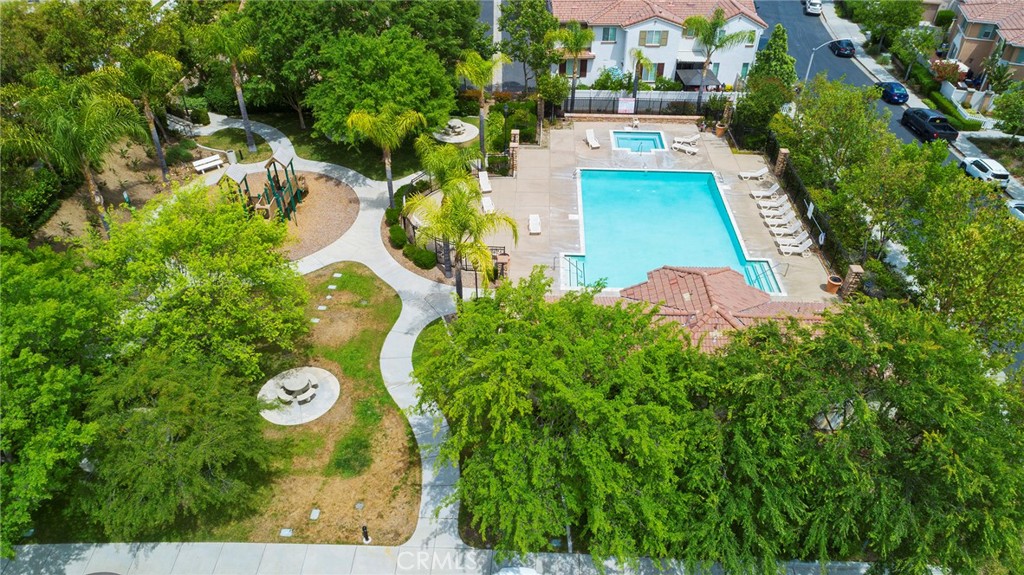 35724 Kittentails Lane