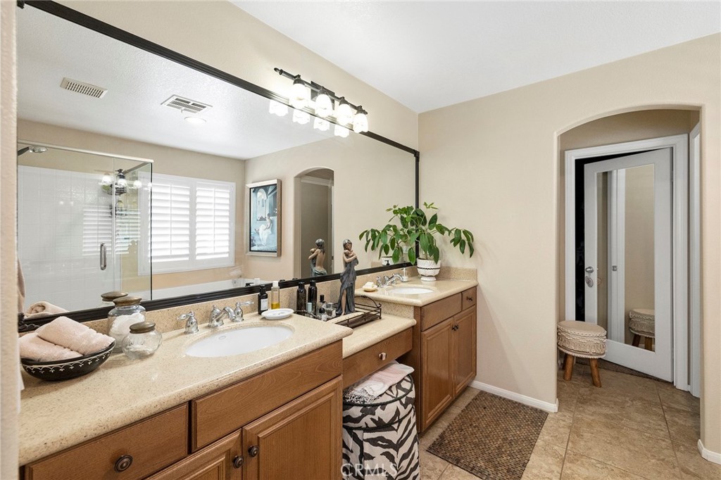 35724 Kittentails Lane