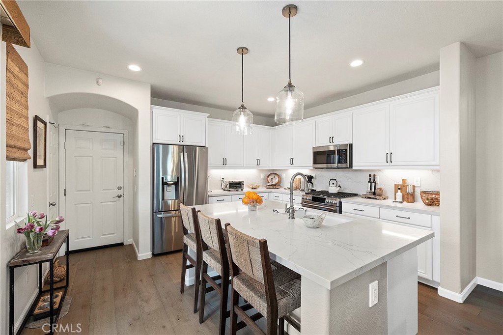 35724 Kittentails Lane