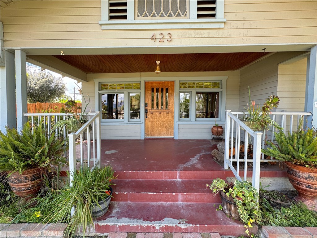 423 Acacia East Avenue