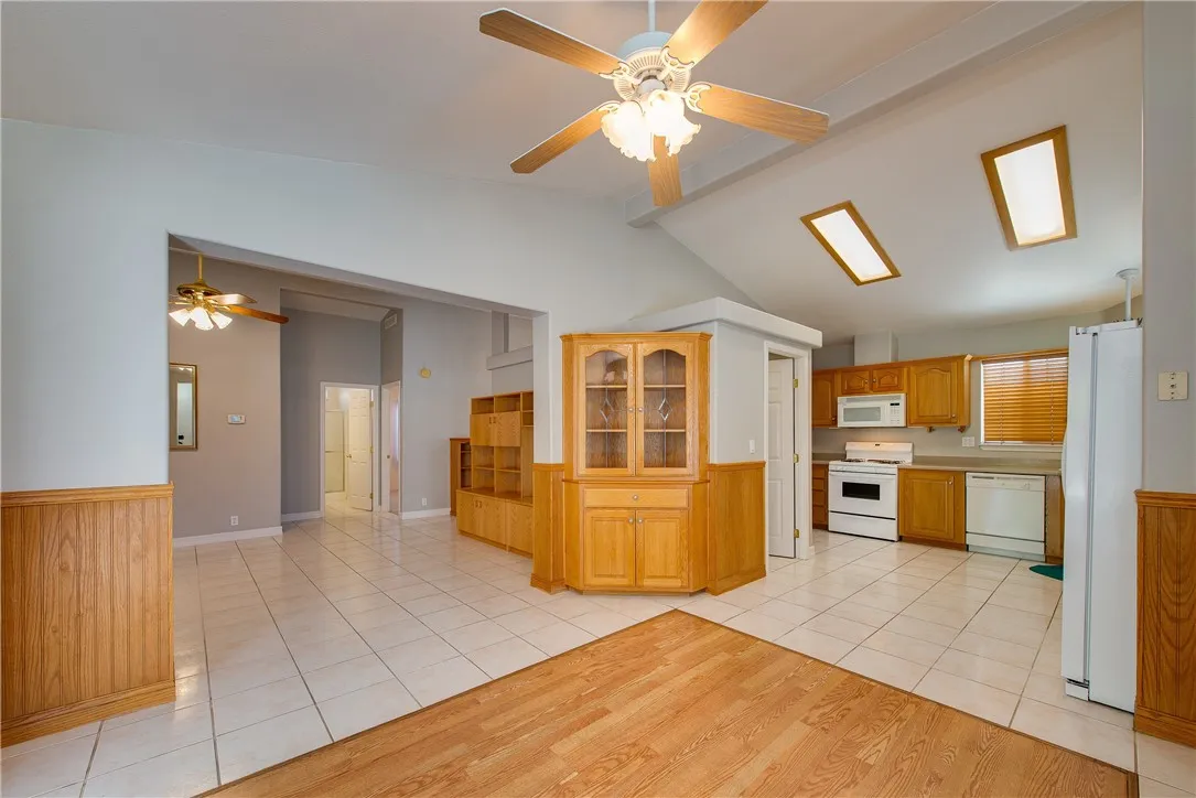 27250 Murrieta # 213
