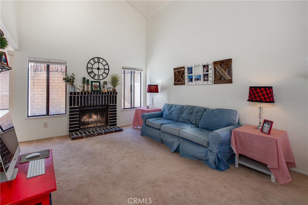 5050 Canyon Crest Drive 22