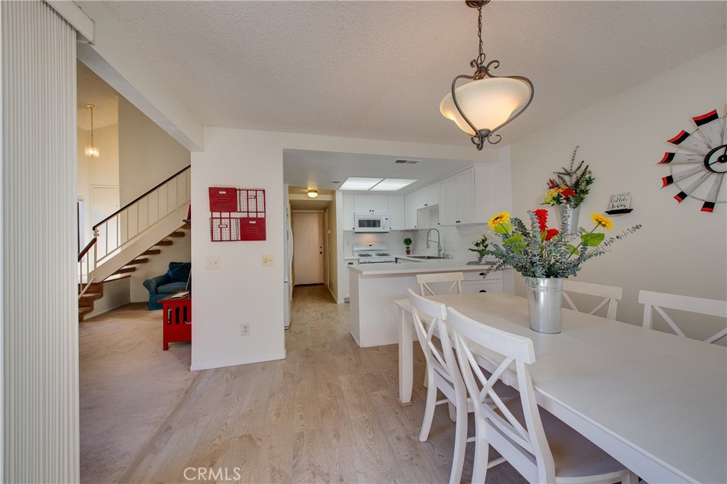 5050 Canyon Crest Drive 22