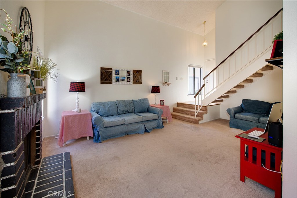 5050 Canyon Crest Drive 22