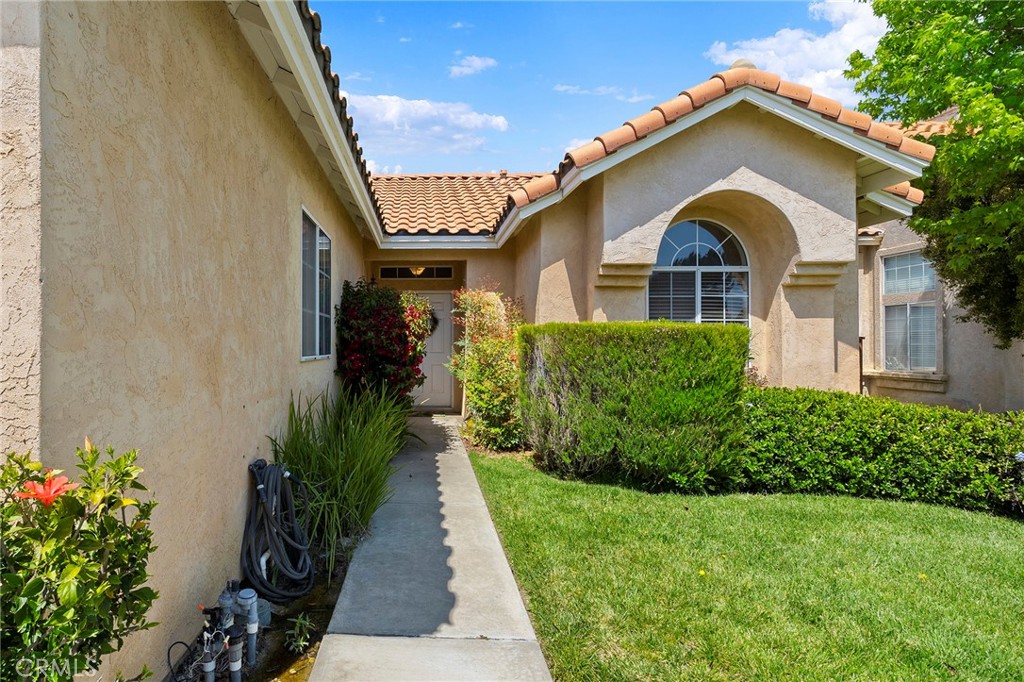 27464 Swallow Court